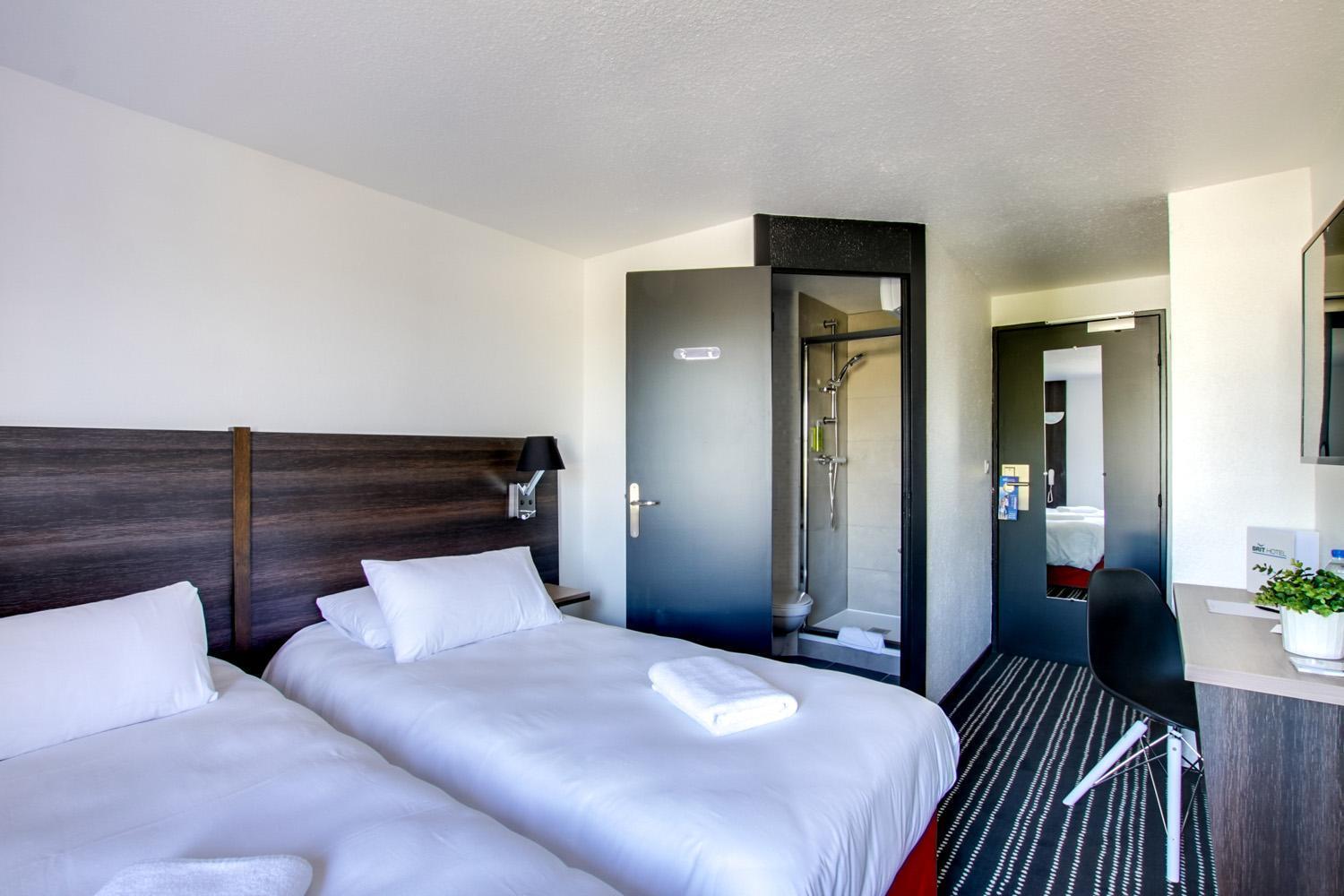 Brit Hotel Reims La Neuvillette Exterior photo