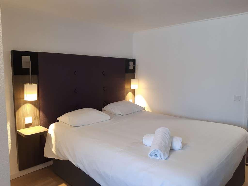 Brit Hotel Reims La Neuvillette Room photo